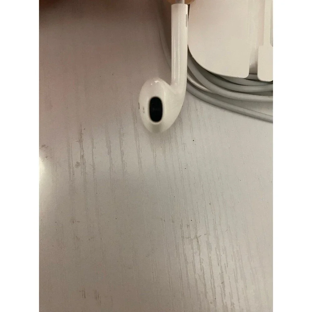 Genuine Apple EarPods 3.5mm Headset Wired Earbuds with Remote & Mic + Case